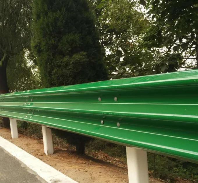 PVC Coating Thrie Beam Highway Guardrail Systems For Traffic Road Protection 0