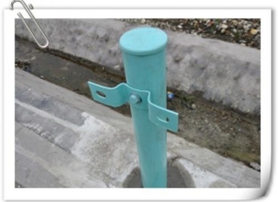 Cold Rolled Q235 Highway Guardrail Systems Parts Galvanized Steel Bracket
