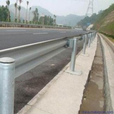 4.5mm Thickness Highway Guardrail Systems Parts Galvanized Round Guardrail Posts