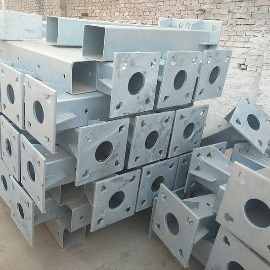 Galvanized Square Highway Guardrail Systems Parts Guardrail Posts 6.0mm Thickness 0